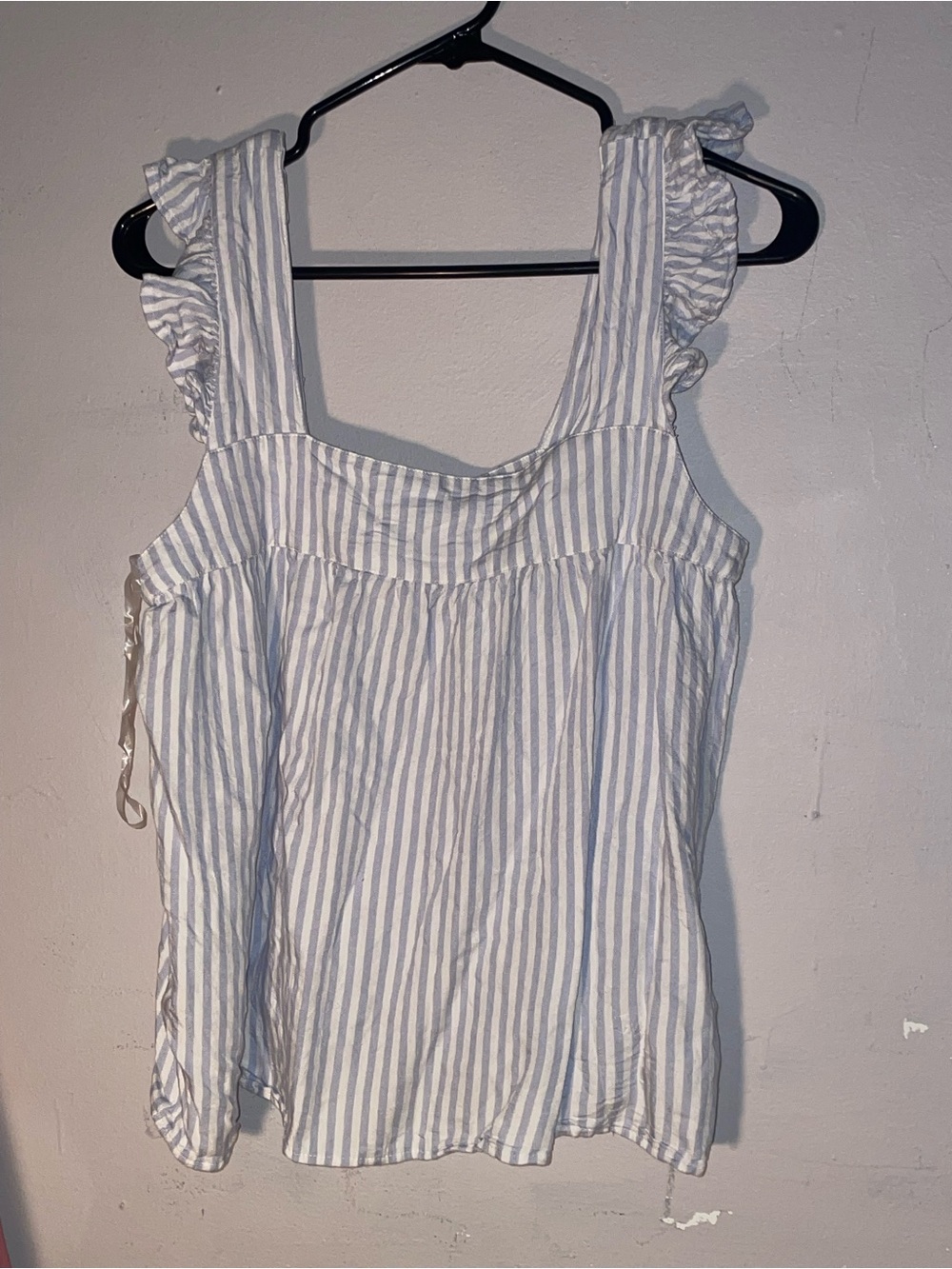 Dress Barn White & Light Gray Striped Ruffle-Shoulder Tank